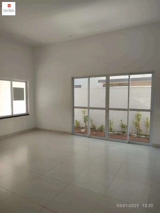 Imagem Casa com 3 Quartos à Venda, 131 m² Imagem Casa com 3 Quartos à Venda, 131 m²