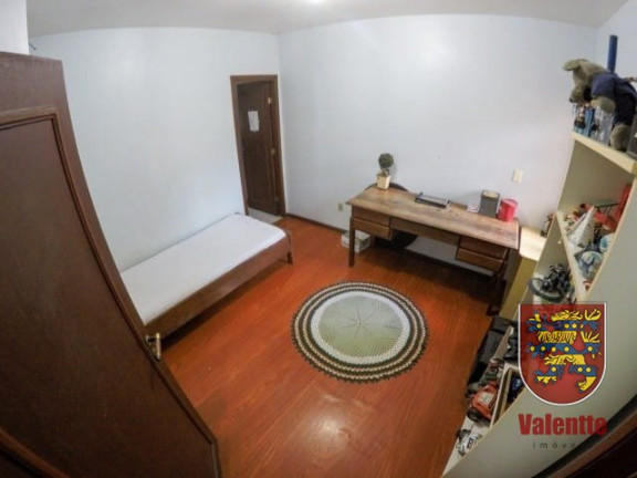 Imagem Casa com 8 Quartos à Venda,  em Capoeiras - Florianópolis