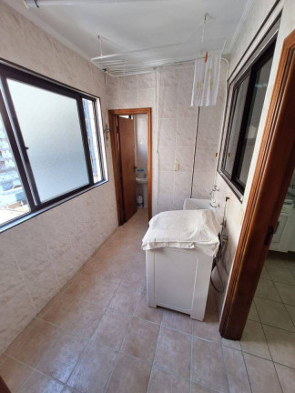 Imagem Apartamento com 4 Quartos à Venda, 131 m² em Pompéia - Santos