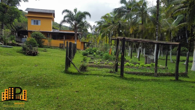 Imagem Imóvel com 4 Quartos à Venda, 490 m² em Bairro Dos Messias - Miracatu