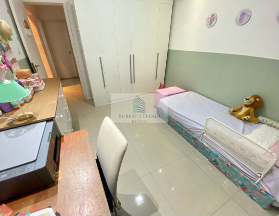 Imagem Imóvel com 2 Quartos à Venda, 70 m² em Icaraí - Niterói Imagem Imóvel com 2 Quartos à Venda, 70 m² em Icaraí - Niterói