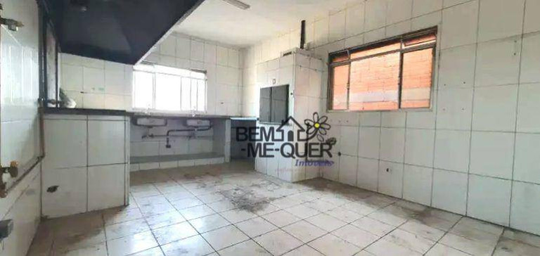 Imagem Casa com 5 Quartos à Venda, 373 m² em Parque São Domingos - São Paulo