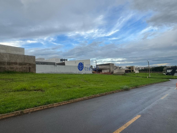 Terreno à Venda, 711 m² em Boa Vista - Anápolis