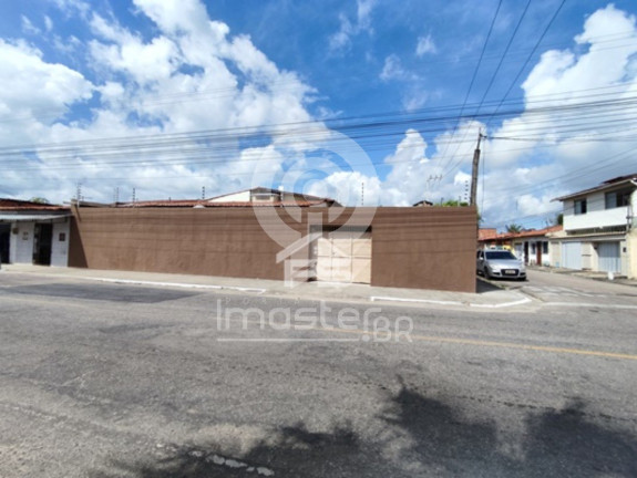 Imagem Casa com 4 Quartos à Venda, 160 m² em Timbó - Maracanaú