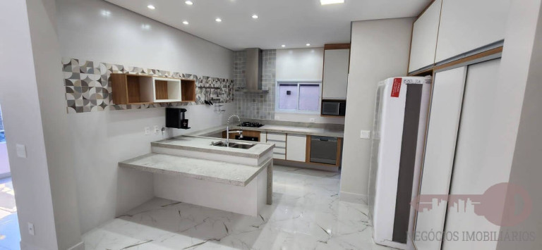 Imagem Casa com 3 Quartos à Venda, 300 m² em Sorocaba Imagem Casa com 3 Quartos à Venda, 300 m² em Sorocaba
