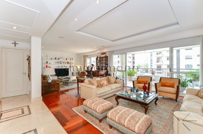 Imagem Apartamento com 4 Quartos à Venda, 633 m² em Moema - São Paulo Imagem Apartamento com 4 Quartos à Venda, 633 m² em Moema - São Paulo