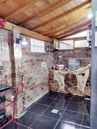 Imagem Casa com 2 Quartos à Venda, 76 m²