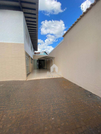 Imagem Casa com 4 Quartos à Venda, 400 m² em Setor Central - Itumbiara Imagem Casa com 4 Quartos à Venda, 400 m² em Setor Central - Itumbiara