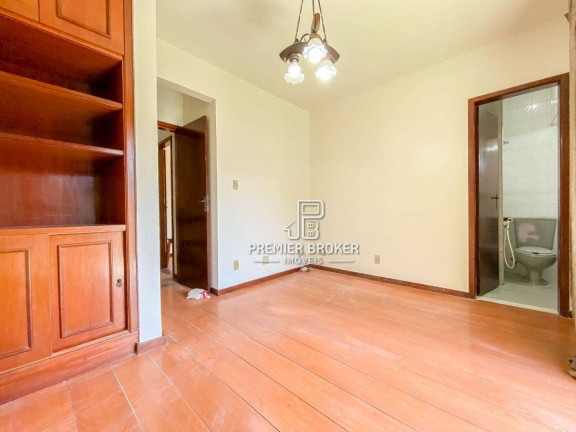 Imagem Casa com 4 Quartos à Venda, 114 m² em Alto - Teresópolis