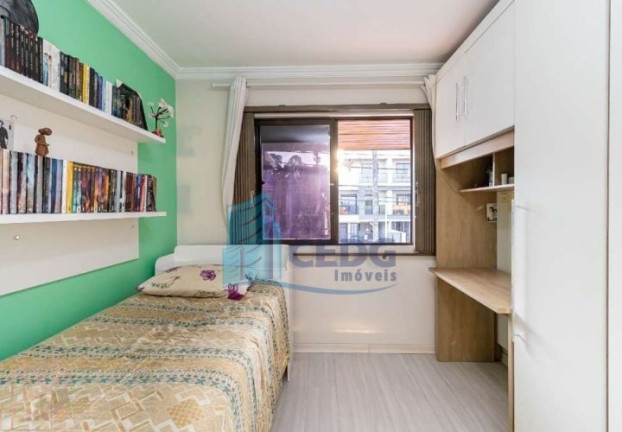 Imagem Casa com 3 Quartos à Venda, 130 m² em Jardim Das Américas - Curitiba Imagem Casa com 3 Quartos à Venda, 130 m² em Jardim Das Américas - Curitiba