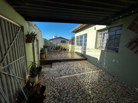 Casa com 6 Quartos à Venda, 265 m² em Jardim Bom Pastor - Botucatu