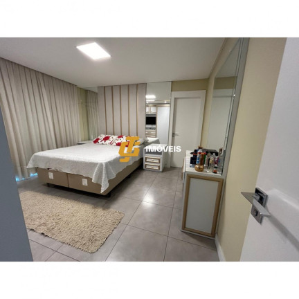 Imagem Casa com 6 Quartos à Venda, 288 m² em Monte Alegre - Camboriú