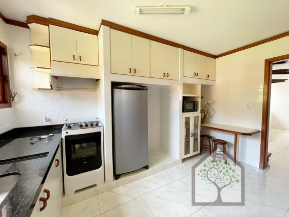 Imagem Casa com 3 Quartos à Venda, 250 m² em Sambaqui - Florianópolis