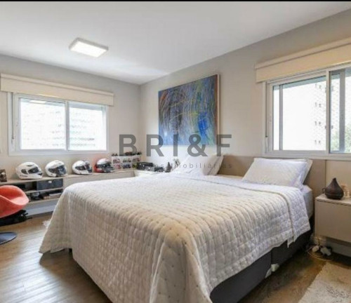Imagem Apartamento com 3 Quartos à Venda, 130 m² em Jardim Caboré - São Paulo