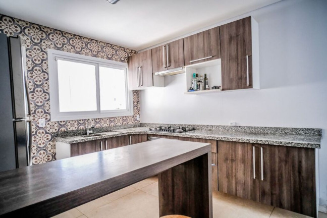Imagem Casa com 2 Quartos à Venda, 100 m² em Jardim Itu - Porto Alegre