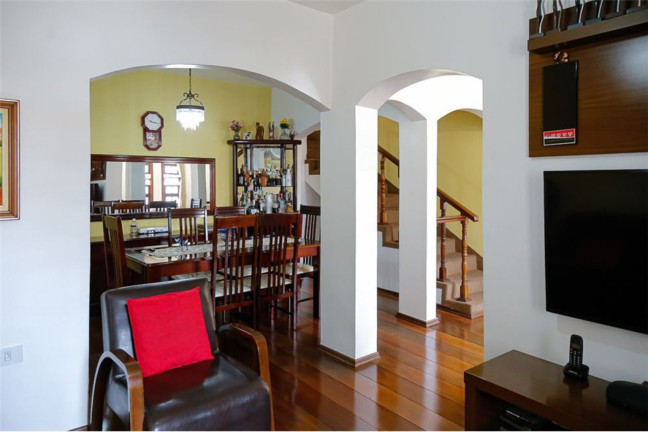Imagem Casa com 4 Quartos à Venda, em Jardim Santa Maria - São Paulo Imagem Casa com 4 Quartos à Venda, em Jardim Santa Maria - São Paulo