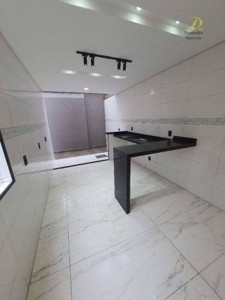 Imagem Sobrado com 2 Quartos à Venda, 104 m² em Caiçara - Praia Grande Imagem Sobrado com 2 Quartos à Venda, 104 m² em Caiçara - Praia Grande