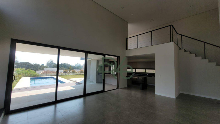 Imagem Casa com 3 Quartos à Venda, 330 m² em Granja Viana - Vintage - Embu Das Artes Imagem Casa com 3 Quartos à Venda, 330 m² em Granja Viana - Vintage - Embu Das Artes