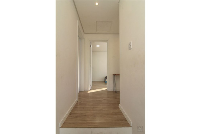 Imagem Casa com 3 Quartos à Venda, em Hípica - Porto Alegre Imagem Casa com 3 Quartos à Venda, em Hípica - Porto Alegre