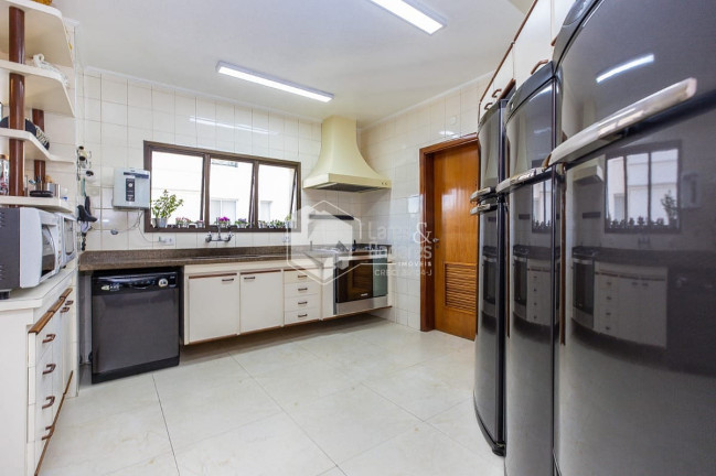 Imagem Apartamento com 4 Quartos à Venda, 200 m² em Moema - São Paulo
