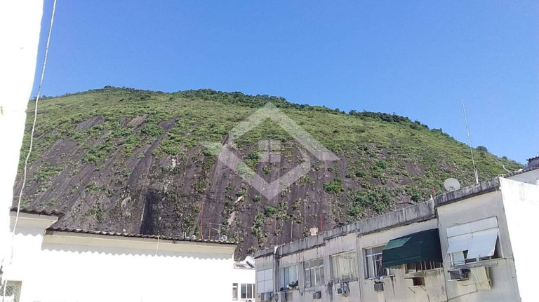 Foto do imóvel Apartamento com 3 Quartos à Venda, 100 m² em Copacabana - Rio De Janeiro