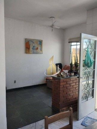 Imagem Casa com 3 Quartos à Venda, 250 m² em Centro - Caçapava