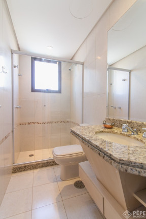 Imagem Apartamento com 3 Quartos à Venda, 243 m² em Rio Branco - Porto Alegre