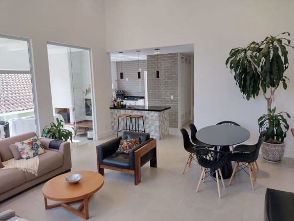 Imagem Casa com 5 Quartos à Venda, 180 m² em Albuquerque - Teresópolis Imagem Casa com 5 Quartos à Venda, 180 m² em Albuquerque - Teresópolis