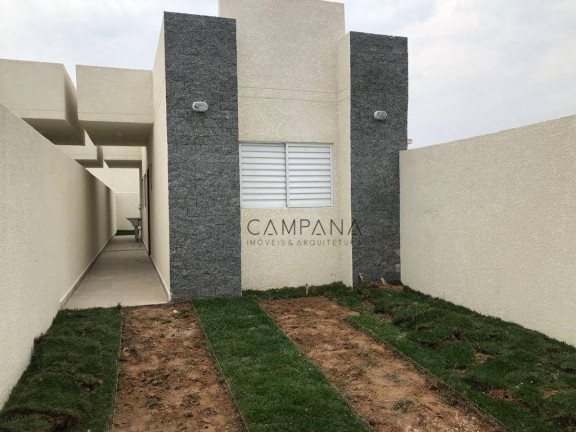 Casa com 2 Quartos à Venda, 65 m² em Balneário Dos Golfinhos - Caraguatatuba