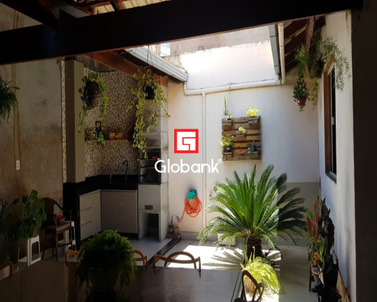 Imagem Casa com 2 Quartos à Venda, 176 m² em Planalto - Montes Claros