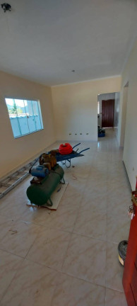 Imagem Casa com 3 Quartos à Venda, 250 m² em Centro - Peruíbe