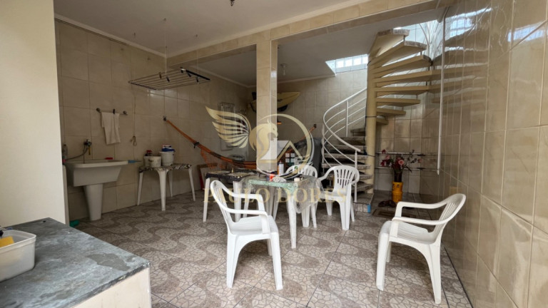 Imagem Sobrado com 5 Quartos à Venda, 150 m² em Barra Da Lagoa - Ubatuba