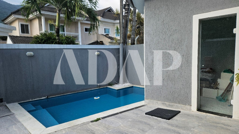 Imagem Casa com 4 Quartos à Venda, 256 m² em Vargem Pequena - Rio De Janeiro Imagem Casa com 4 Quartos à Venda, 256 m² em Vargem Pequena - Rio De Janeiro