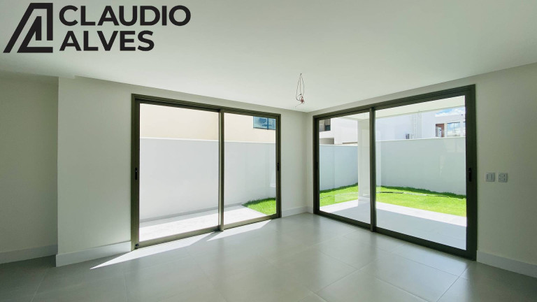 Imagem Casa de Condomínio com 4 Quartos à Venda, 225 m² em Papagaio - Feira De Santana