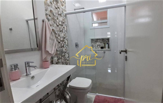 Imagem Casa com 7 Quartos à Venda, 355 m² em Flórida - Praia Grande Imagem Casa com 7 Quartos à Venda, 355 m² em Flórida - Praia Grande