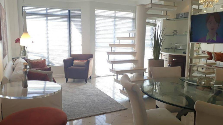 Imagem Apartamento com 3 Quartos à Venda, 203 m² em Centro - Florianópolis Imagem Apartamento com 3 Quartos à Venda, 203 m² em Centro - Florianópolis