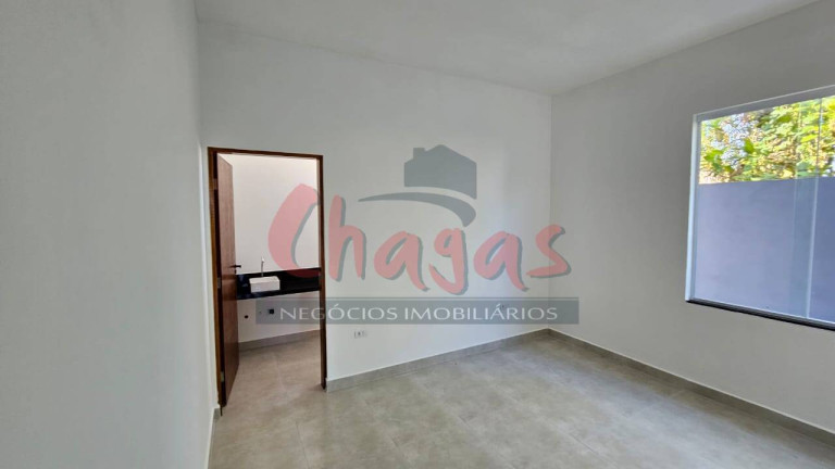 Imagem Casa com 2 Quartos à Venda, 130 m² em Golfinhos - Caraguatatuba