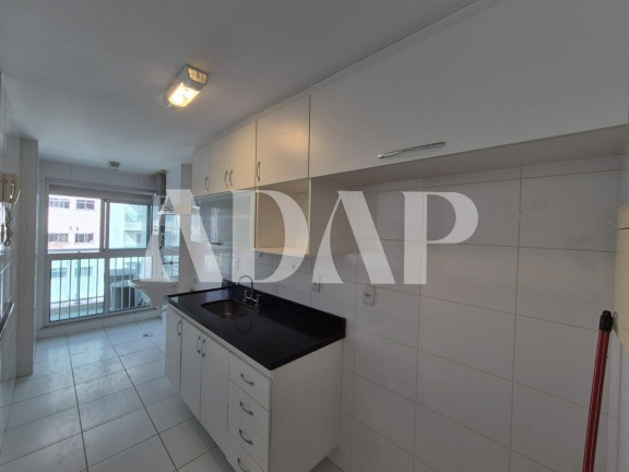 Imagem Imóvel com 2 Quartos à Venda, 66 m² em Barra Da Tijuca - Rio De Janeiro Imagem Imóvel com 2 Quartos à Venda, 66 m² em Barra Da Tijuca - Rio De Janeiro