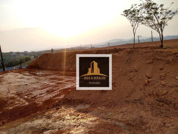 Terreno à Venda, 2.400 m² em Igaratá - Igaratá