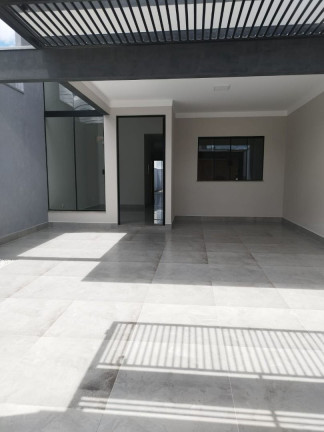 Imagem Casa com 3 Quartos à Venda, 122 m² em Jardim Pinheiros - Maringa