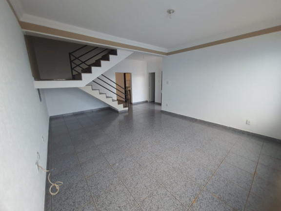 Imagem Sobrado com 5 Quartos à Venda, 303 m² em Residencial E Comercial Palmares - Ribeirão Preto Imagem Sobrado com 5 Quartos à Venda, 303 m² em Residencial E Comercial Palmares - Ribeirão Preto
