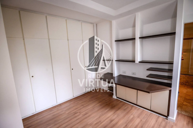 Imagem Apartamento com 3 Quartos à Venda, 220 m² em Paineiras Do Morumbi - São Paulo