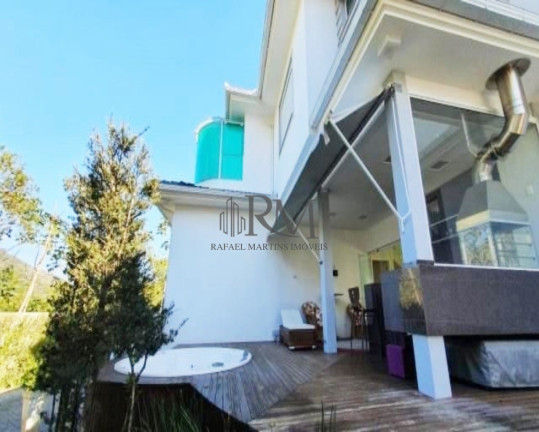 Imagem Casa com 4 Quartos à Venda, em Córrego Grande - Florianópolis Imagem Casa com 4 Quartos à Venda, em Córrego Grande - Florianópolis