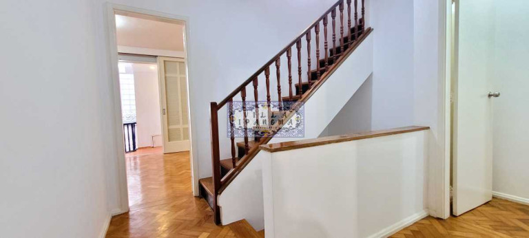 Imagem Casa com 5 Quartos à Venda, 300 m² em Jardim Botânico - Rio De Janeiro Imagem Casa com 5 Quartos à Venda, 300 m² em Jardim Botânico - Rio De Janeiro