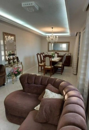 Imagem Casa com 4 Quartos à Venda, 280 m² em Guabirotuba - Curitiba