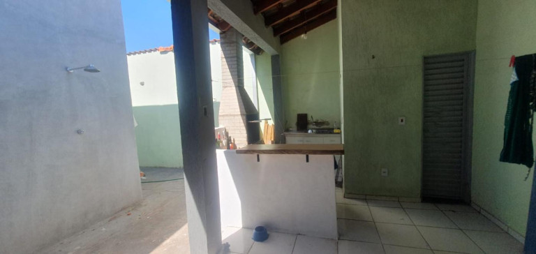 Imagem Casa com 2 Quartos à Venda, 200 m² em Jardim Universitário - Cuiabá