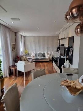 Apartamento com 3 Quartos à Venda, 133 m² em Aclimação - São Paulo