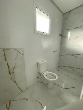 Imagem Casa com 3 Quartos à Venda, em Petrópolis - Porto Alegre Imagem Casa com 3 Quartos à Venda, em Petrópolis - Porto Alegre