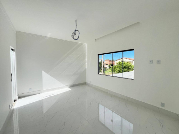 Imagem Casa com 4 Quartos à Venda, em Estação - São Pedro Da Aldeia Imagem Casa com 4 Quartos à Venda, em Estação - São Pedro Da Aldeia