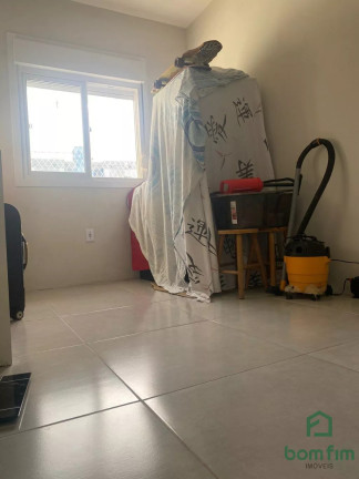 Imagem Casa com 2 Quartos à Venda, 54 m² em Olaria - Canoas